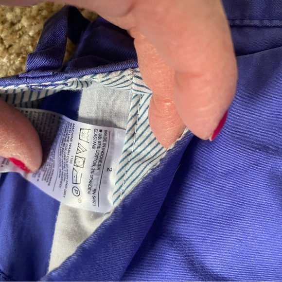 Women’s Old Navy shorts - Picture 3 of 4